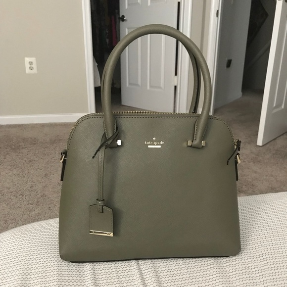 kate spade Handbags - Like new Kate Spade olive green maise bag